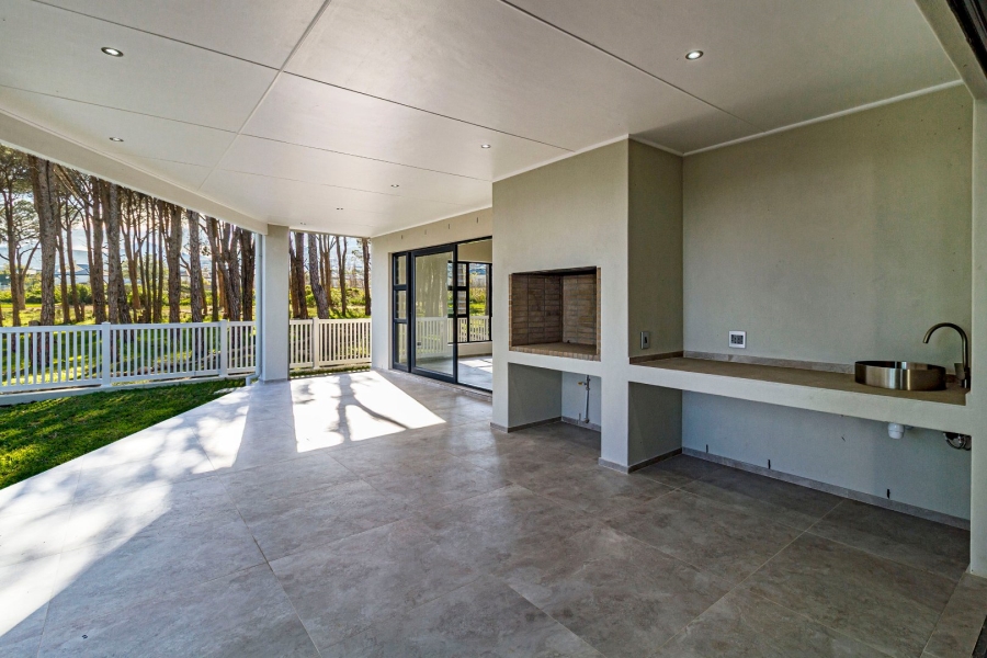 4 Bedroom Property for Sale in Mzuri Estate Western Cape